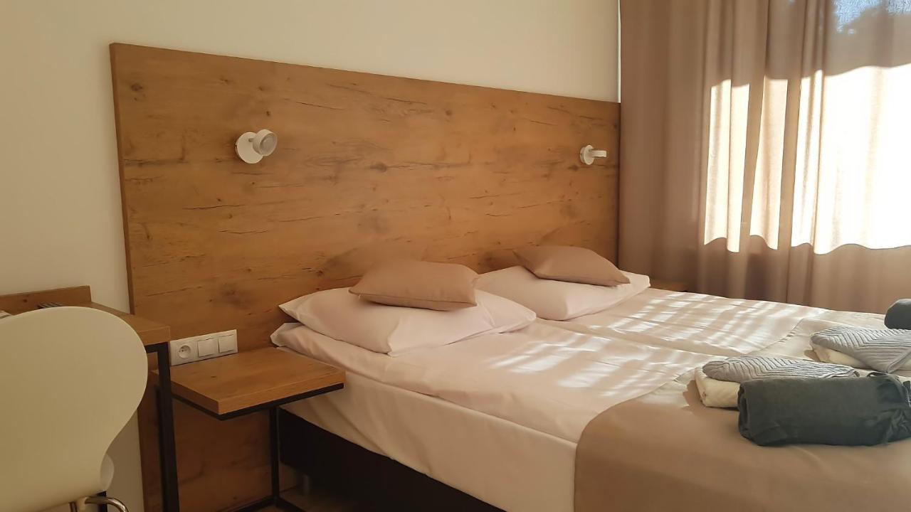 Wodnik Uslugi Hotelarskie, Apartamenty Рови Екстер'єр фото