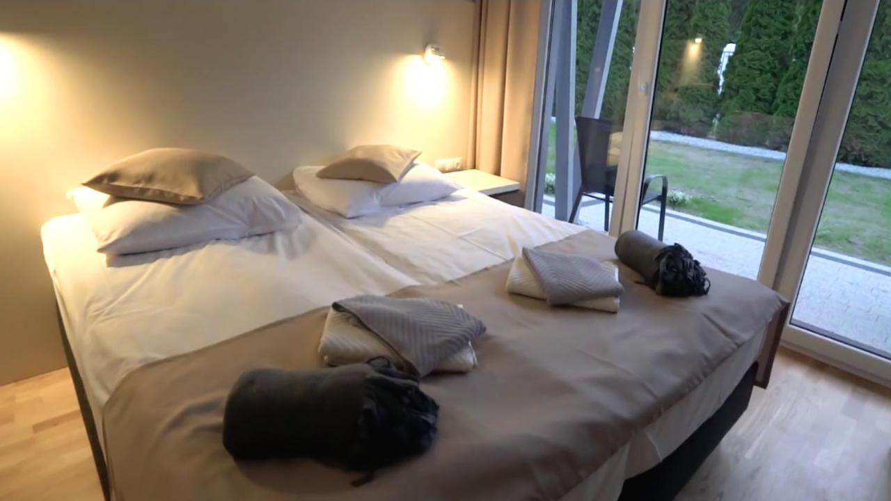 Wodnik Uslugi Hotelarskie, Apartamenty Рови Екстер'єр фото